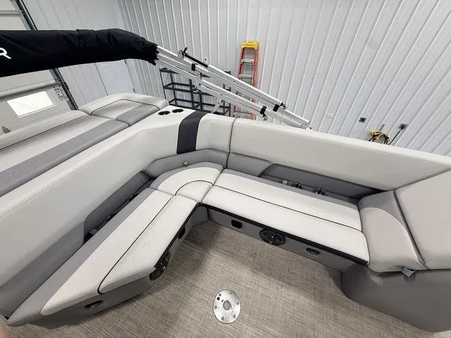 Slide: The Image of Yamaha Select 20C 2026 2026 - 24