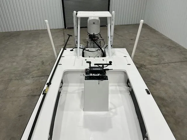 Slide: The Image of Mitzi Skiffs 17 TUNNEL HULL CC 2008 - 19