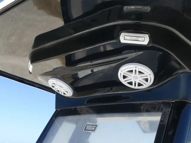 Slide: The Image of Key West 260 Center Console 2026 - 17