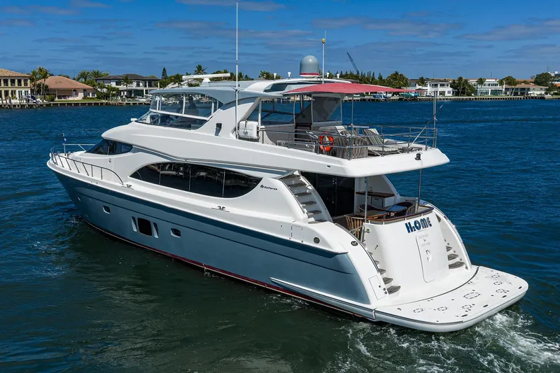 Slide: The Image of Luxury 2013 Hatteras 80 Motor Yacht cruising on a sunny day. - 66