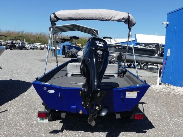 Slide: The Image of Crestliner 1700 Storm 2023 - 5