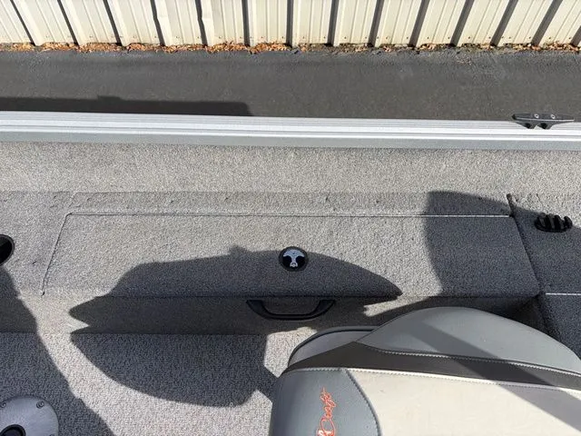 Slide: The Image of Alumacraft Classic 165 2020 - 18