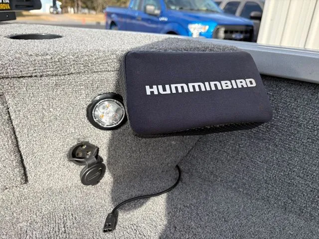 Slide: The Image of Alumacraft Classic 165 2020 - 28