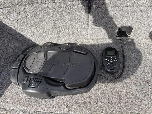 Slide: The Image of Alumacraft Classic 165 2020 - 30