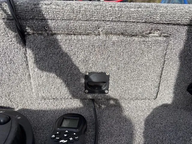 Slide: The Image of Alumacraft Classic 165 2020 - 32