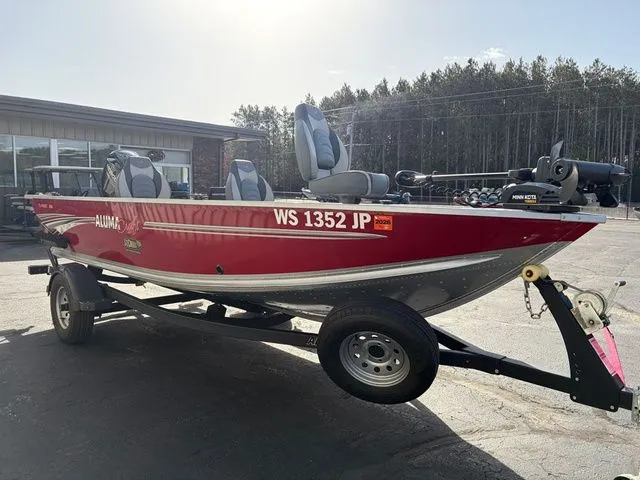 Slide: The Image of Alumacraft Classic 165 2020 - 5