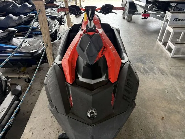 Slide: The Image of Sea-Doo Spark Trixx 2-up Rotax 900 H.O. ACE IBR 2021 - 5
