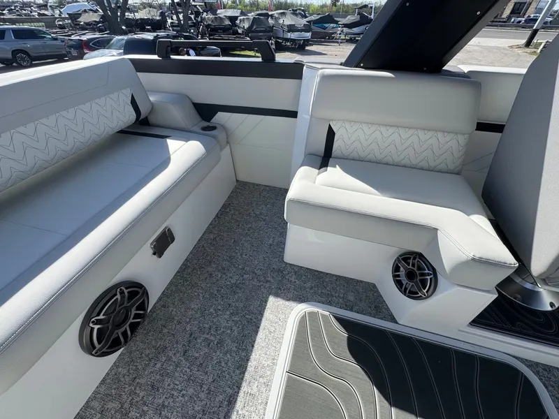 Slide: The Image of Revel RS25L 2026 - 14