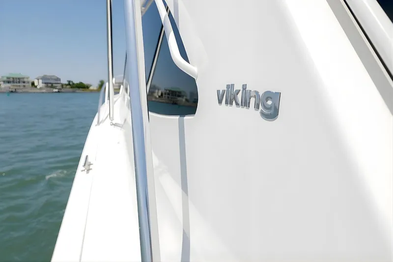 Slide: The Image of Viking 50 Convertible 2011 - 39