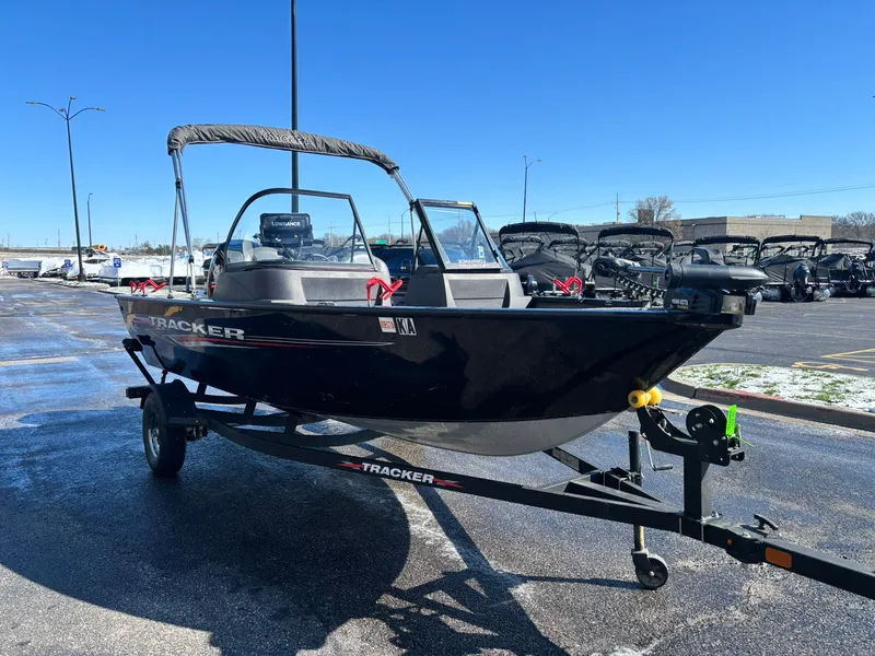 Slide: The Image of Tracker Pro Guide V-16 WT 2024 - 3