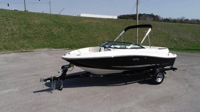 Slide: The Image of Sea Ray 190 Sport 2014 - 10