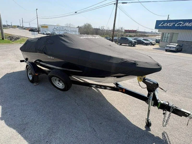 Slide: The Image of Sea Ray 190 Sport 2014 - 19