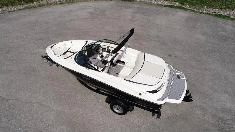 Slide: The Image of Sea Ray 190 Sport 2014 - 3