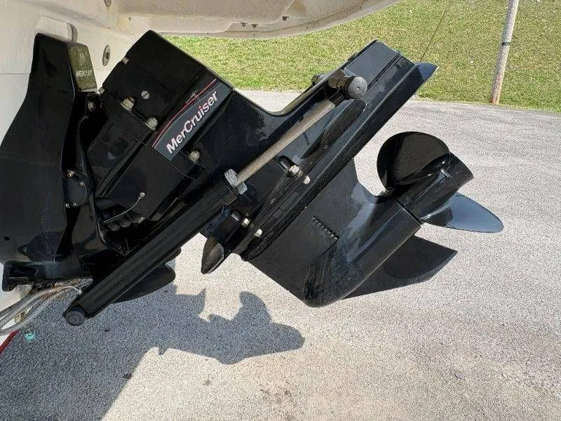 Slide: The Image of Sea Ray 190 Sport 2014 - 45