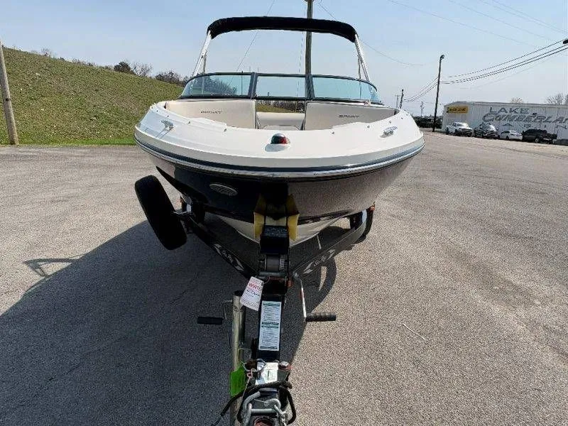 Slide: The Image of Sea Ray 190 Sport 2014 - 80
