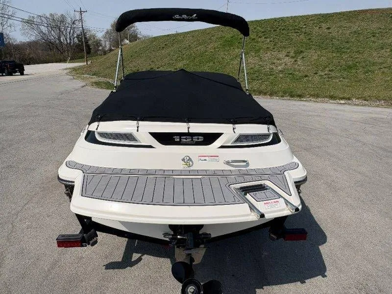 Slide: The Image of Sea Ray 190 Sport 2014 - 85