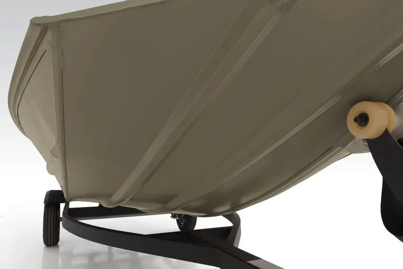 Slide: The Image of Tracker Grizzly 1648 SC 2026 - 4