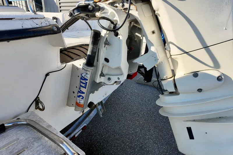 Slide: The Image of 2009 Carolina Skiff 18 DLX boat motor mount with Atlas hydraulic jack plate. - 12