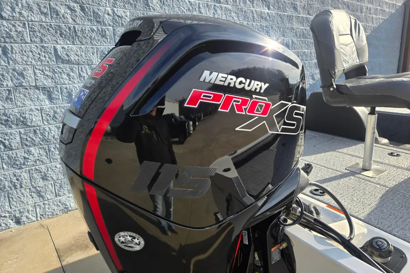 Slide: The Image of 2020 Tracker Pro Team 190 TX Tournament Edition with Mercury Pro XS 115 engine. - 3