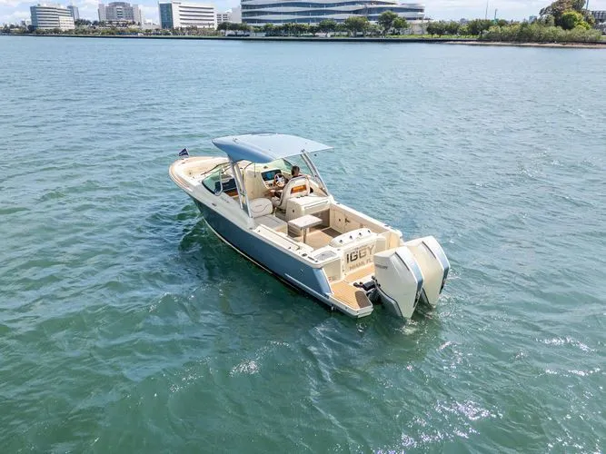 Slide: The Image of 2024 Chris-craft Calypso 28 - Image 9 - 9