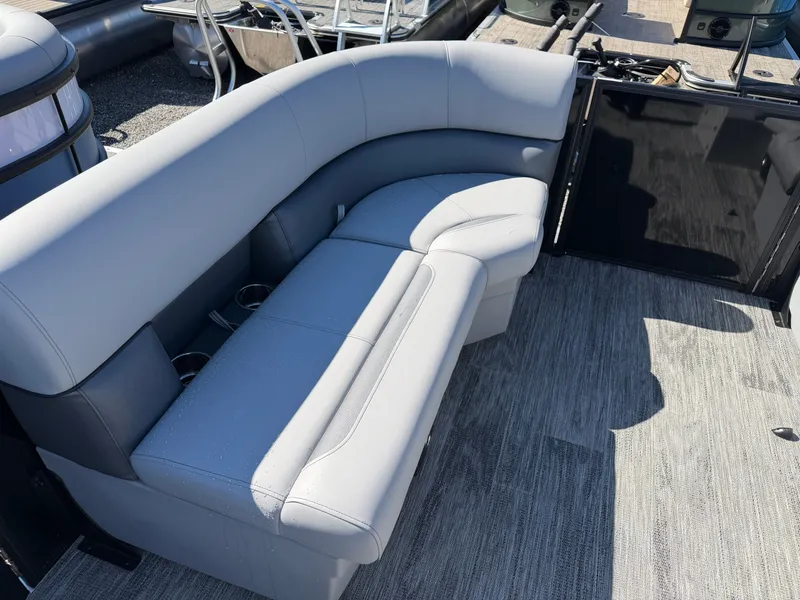 Slide: The Image of Bentley Pontoons Legacy 200 Cruise 2026 - 12