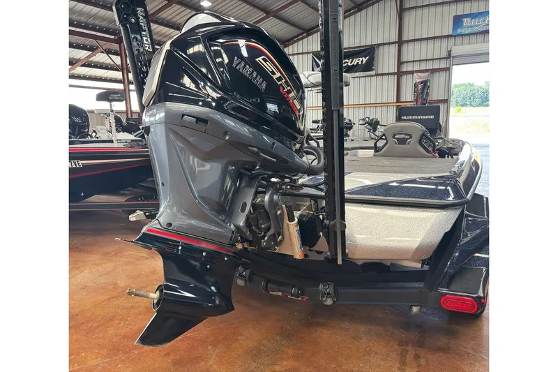 Slide: The Image of Skeeter FXR20 Select 2023 - 3