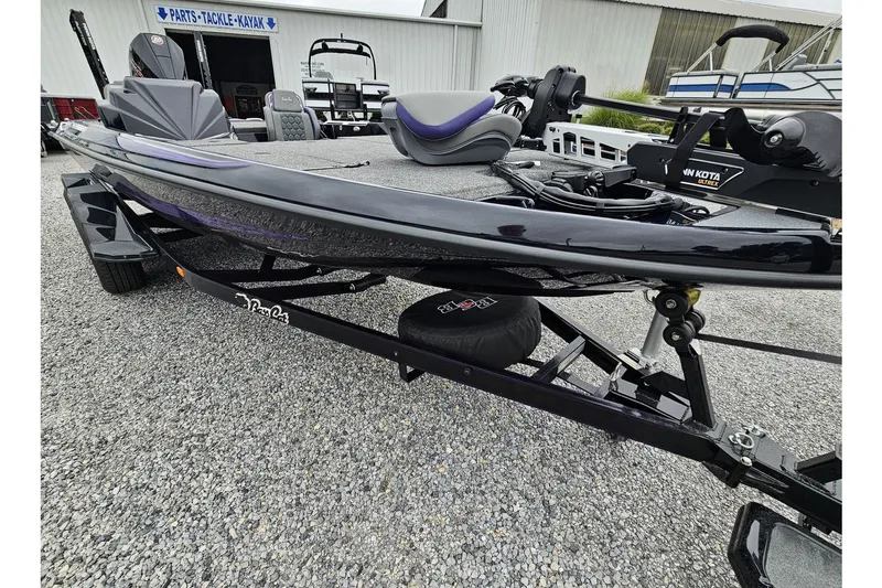 Slide: The Image of Bass Cat Lynx STS 2026 - 3