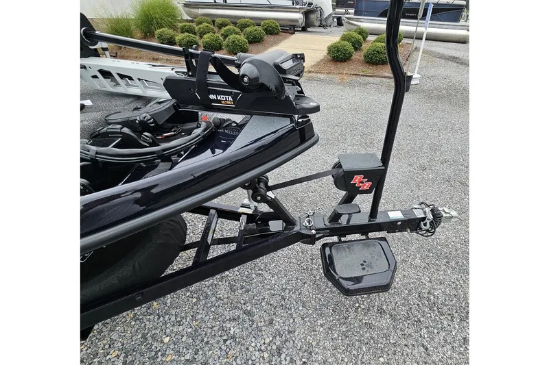 Slide: The Image of Bass Cat Lynx STS 2026 - 5