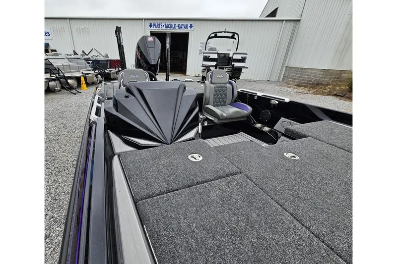 Slide: The Image of Bass Cat Lynx STS 2026 - 7