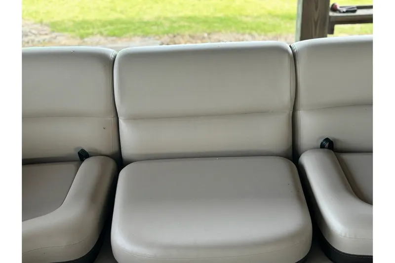 Slide: The Image of Crest Caribbean LX 250SLRC CP3 2024 - 9