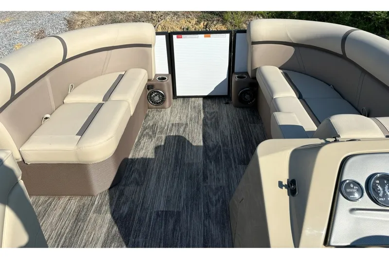 Slide: The Image of Crest Classic LX 200L 2024 - 8