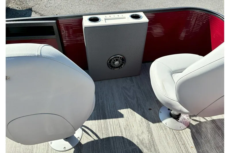 Slide: The Image of Crest CLASSIC FISH 220SF 2024 - 5