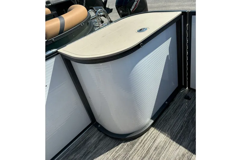 Slide: The Image of Crest Classic LX 200L 2024 - 14