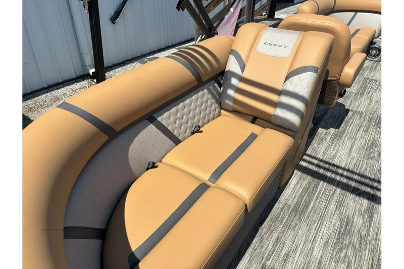 Slide: The Image of Crest Classic 200SLC 2025 - 13