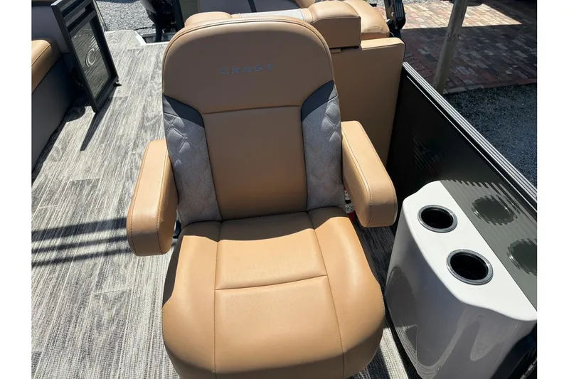 Slide: The Image of Crest Classic 200SLC 2025 - 8