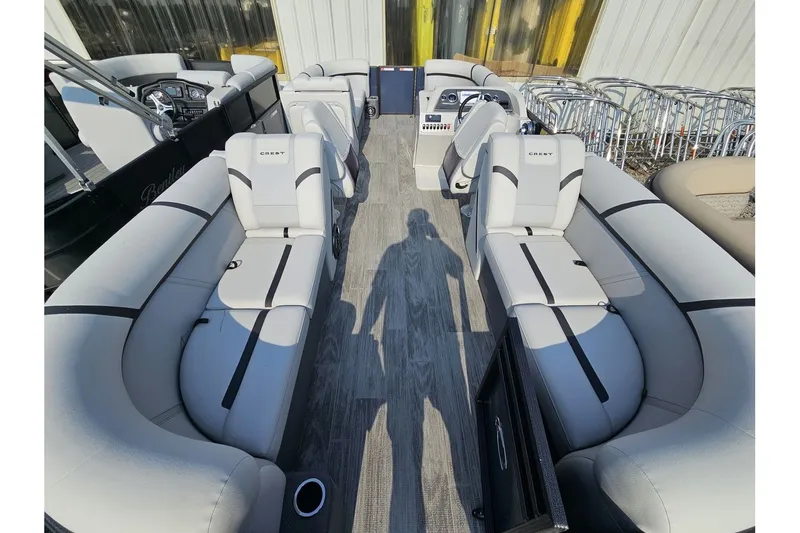 Slide: The Image of Crest Classic LX 220 SLC CPT 2024 - 3