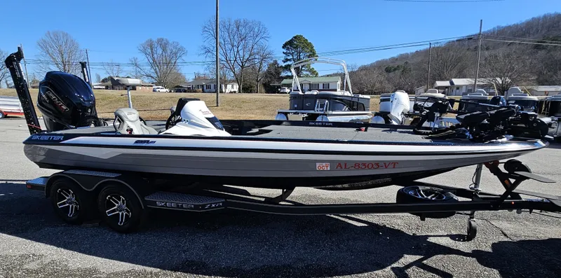 The Image of Skeeter ZXR21 2022 - 1