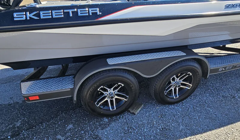 Slide: The Image of Skeeter ZXR21 2022 - 4