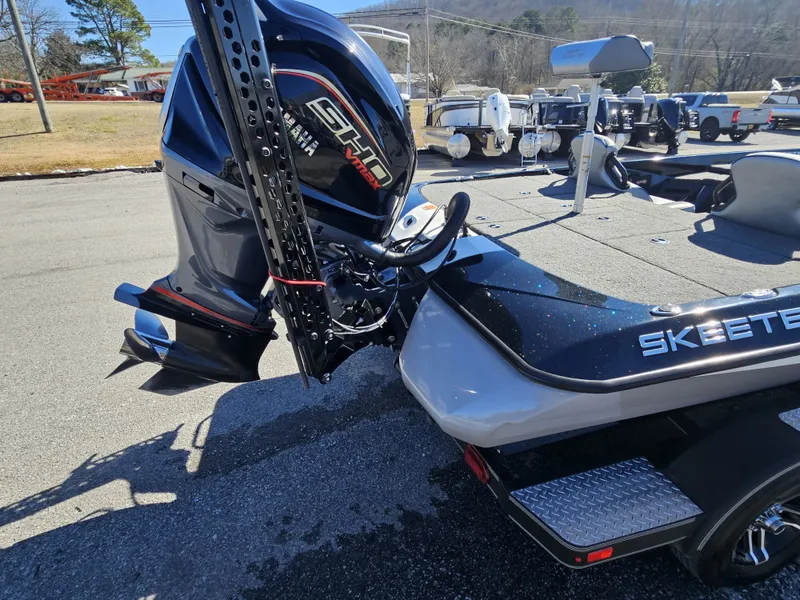 Slide: The Image of Skeeter ZXR21 2022 - 5