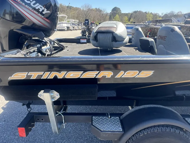 Slide: The Image of Lowe Stinger 195 2015 - 6