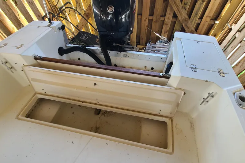 Slide: The Image of Mako 20 Center Console 1983 - 16