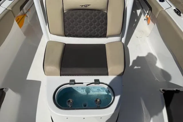 Slide: The Image of 2022 Tidewater 2700 Carolina Bay boat seat with integrated livewell. - 15