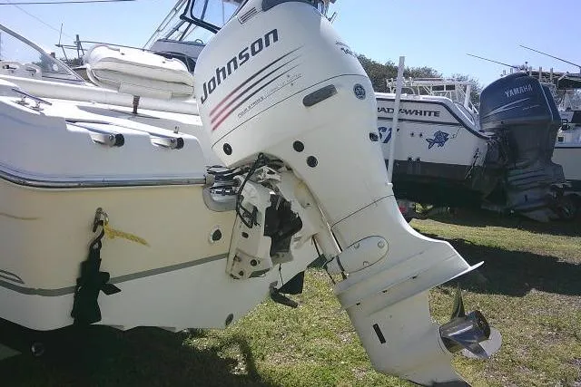 Slide: The Image of 2005 Sea Pro 195 Fish & Ski boat with Johnson outboard motor. - 6