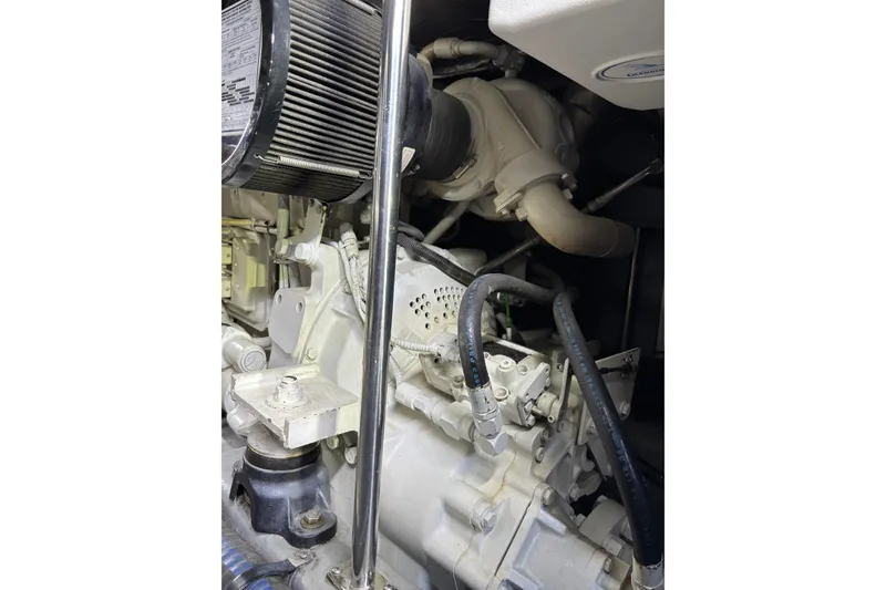 Slide: The Image of Engine compartment of a 1999 Sea Ray 480 Sedan Bridge yacht. - 84