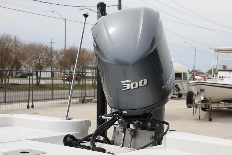 Slide: The Image of Yamaha 300 outboard motor on a 2002 Ranger 2300 Bay Ranger boat. - 10