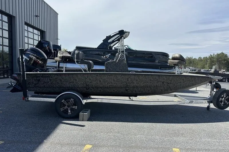 The Image of Xpress H20B Bay 2026 - undefined