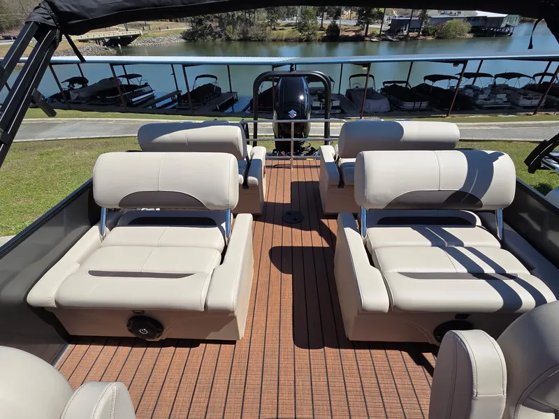 Slide: The Image of Interior of 2026 Bentley Pontoons Legacy Quad 243. - 7