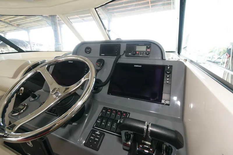 Slide: The Image of Pursuit OS 345 Offshore 2014 - 13