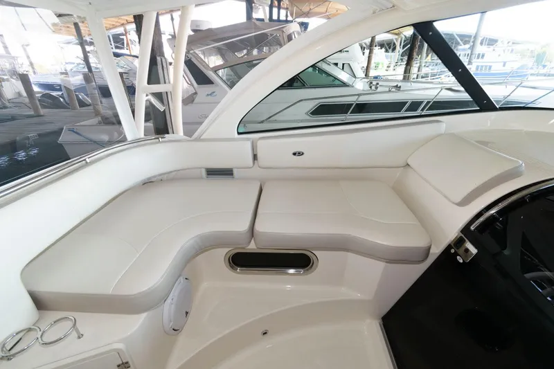 Slide: The Image of Pursuit OS 345 Offshore 2014 - 8