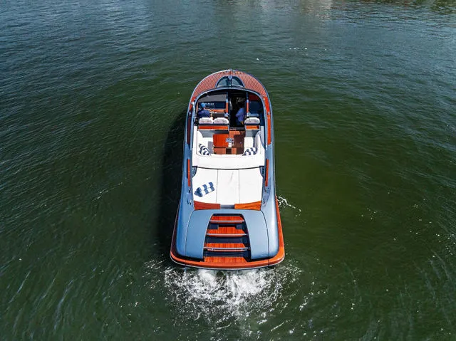 Slide: The Image of Riva 38' Rivamare 2020 - 39